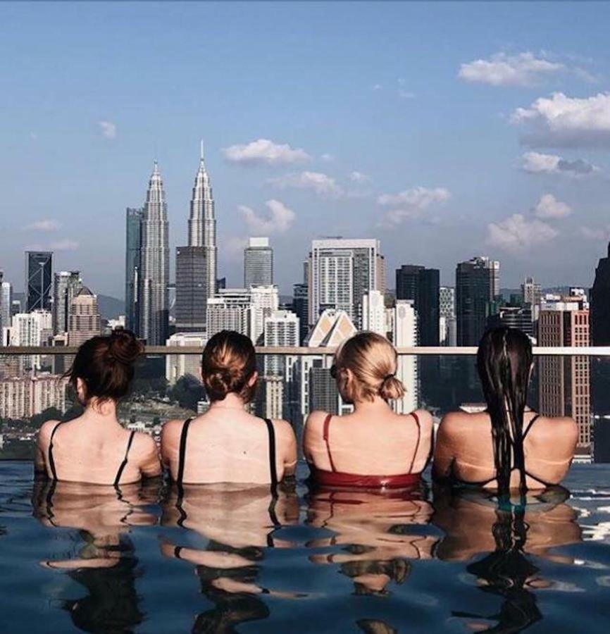 Klcc Inifinity Pool - The Regalia Residences & Suites By Kl Minsu Kuala Lumpur Exterior photo